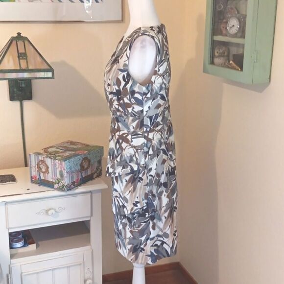 Connected Apparel ELegant Sleeveless Layered Dress. Career. Tiered. Floral - Picture 4 of 8